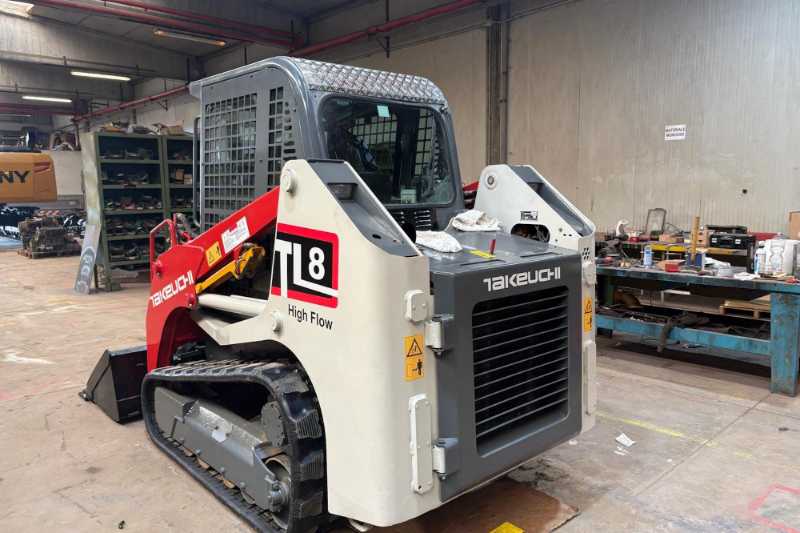 OmecoHub - Immagine TAKEUCHI TL8